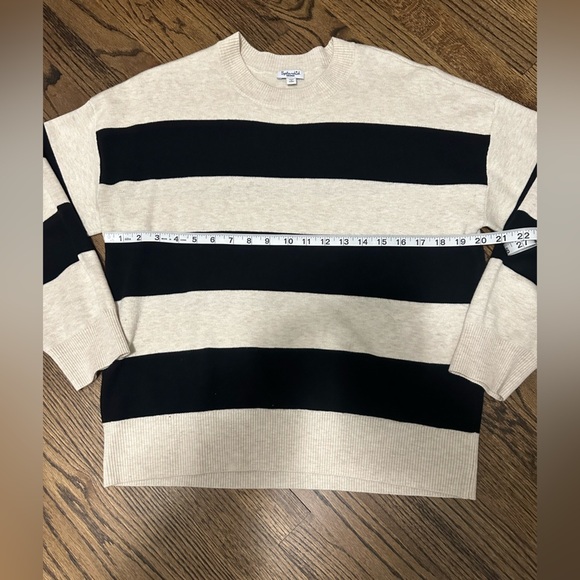 Splendid Livy Stripe Sweater - size medium. - Picture 3 of 8